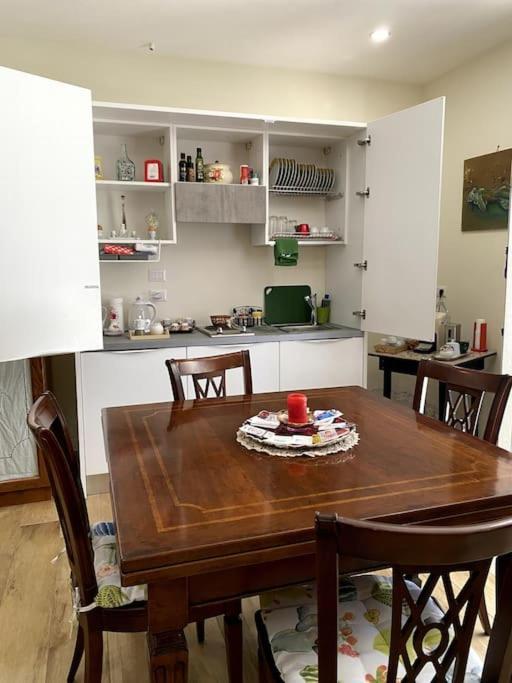 Casa Woow Apartment Carini Bagian luar foto